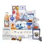 Cadeaupakket -  Holland nr 15 - Pakket met boek "Kookboek van Rotterdam" en diverse Hollandse lekkernijen