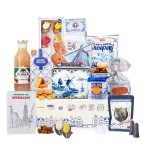 Cadeaupakket - Holland nr 14 - Pakket met boek "Kookboek van Utrecht" en diverse Hollandse lekkernijen Cadeaupakket - Holland nr 14 - Pakket met boek "Kookboek van Utrecht" en diverse Hollandse lekkernijen
