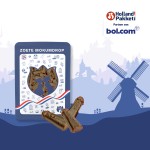 Cadeaupakket - Kerstpakket - Hollandse cadeautjes - Holland brievenbus Pakket -  Geschenkset voor vrouw en man met o.m. Hollandse stroopwafels, chocolade en snoepjes 